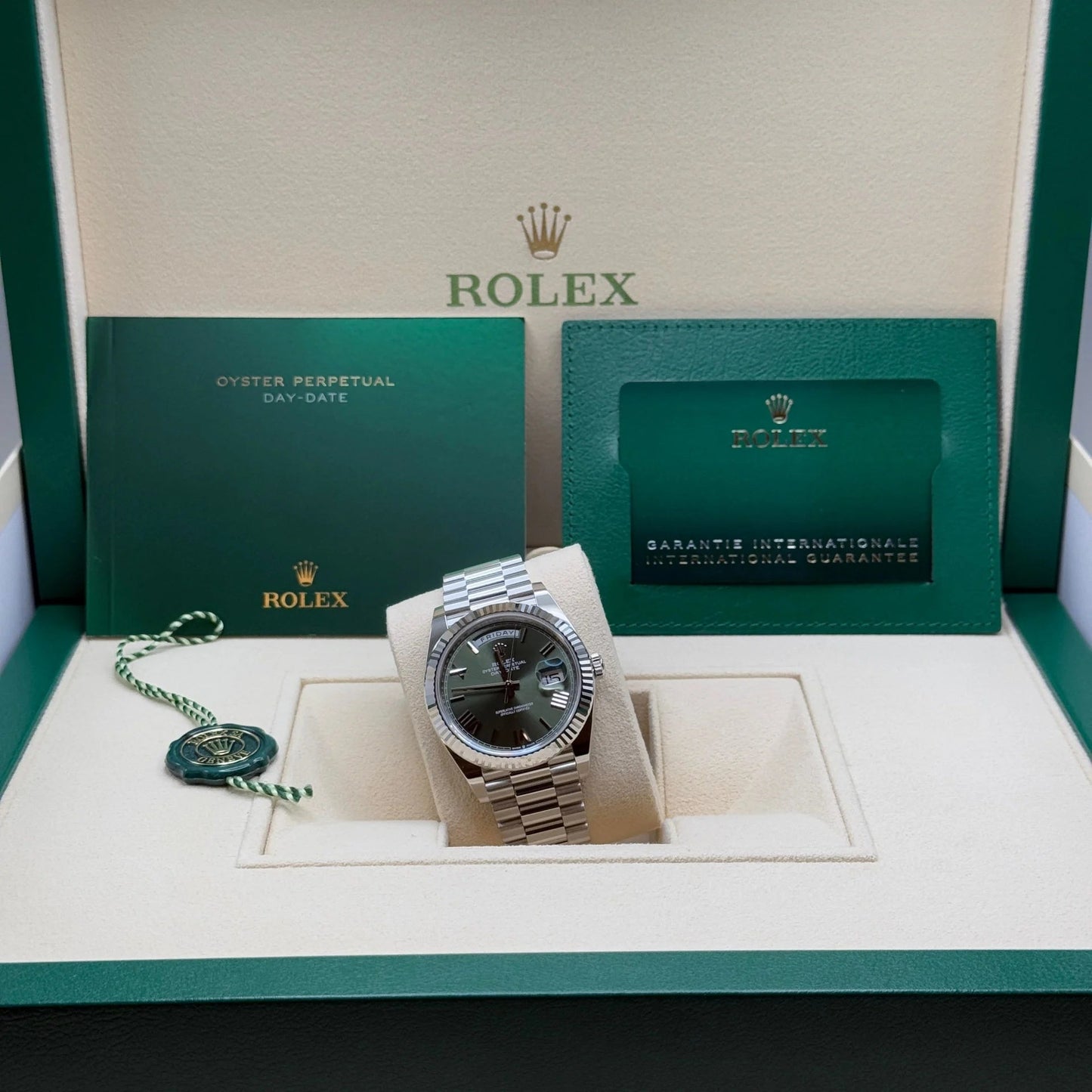 Rolex Day-Date Olive Roman