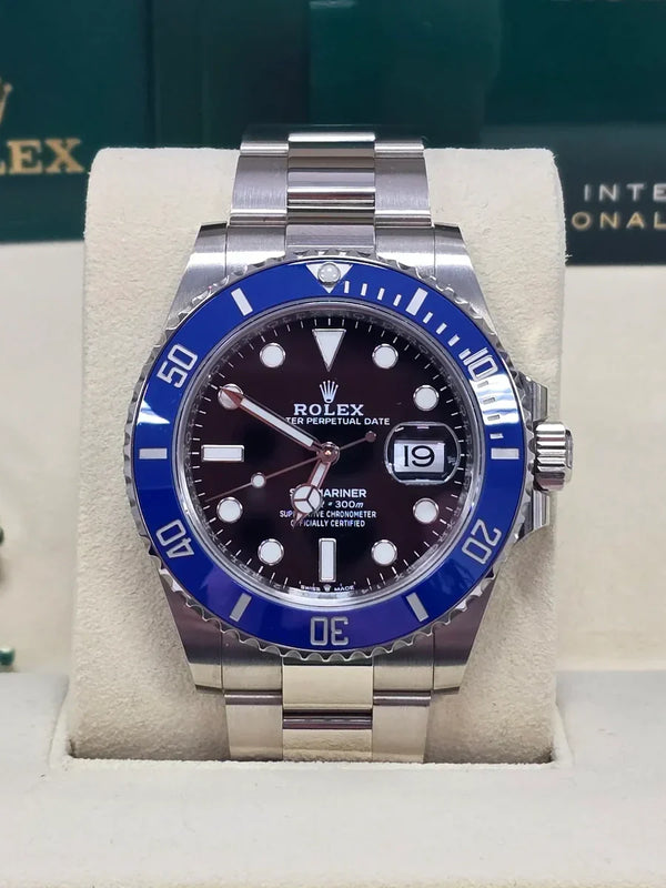 RLX White Gold Submariner Date Watch - The Blueberry - Blue Bezel - Black